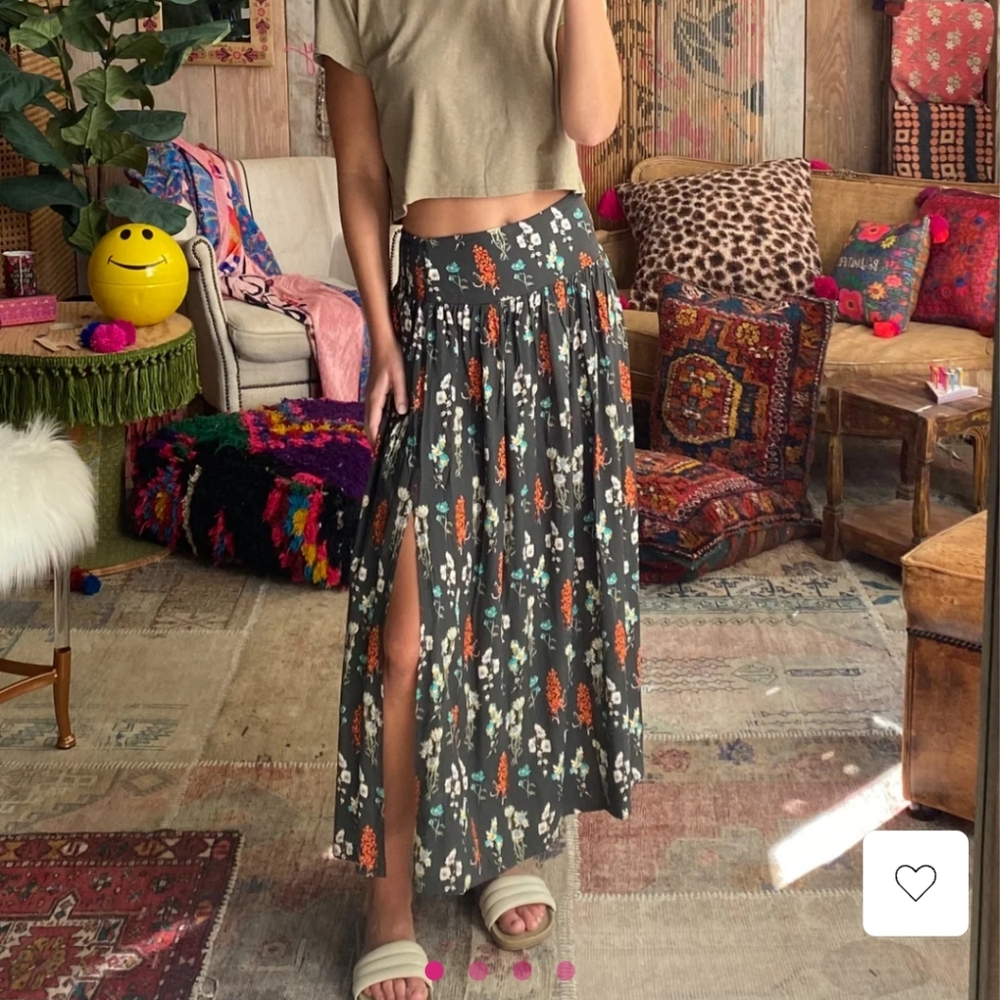NATURAL LIFE Floral Maxi Skirt - Gray and White